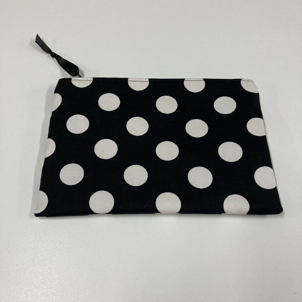 Zip Clutch - Black Spot