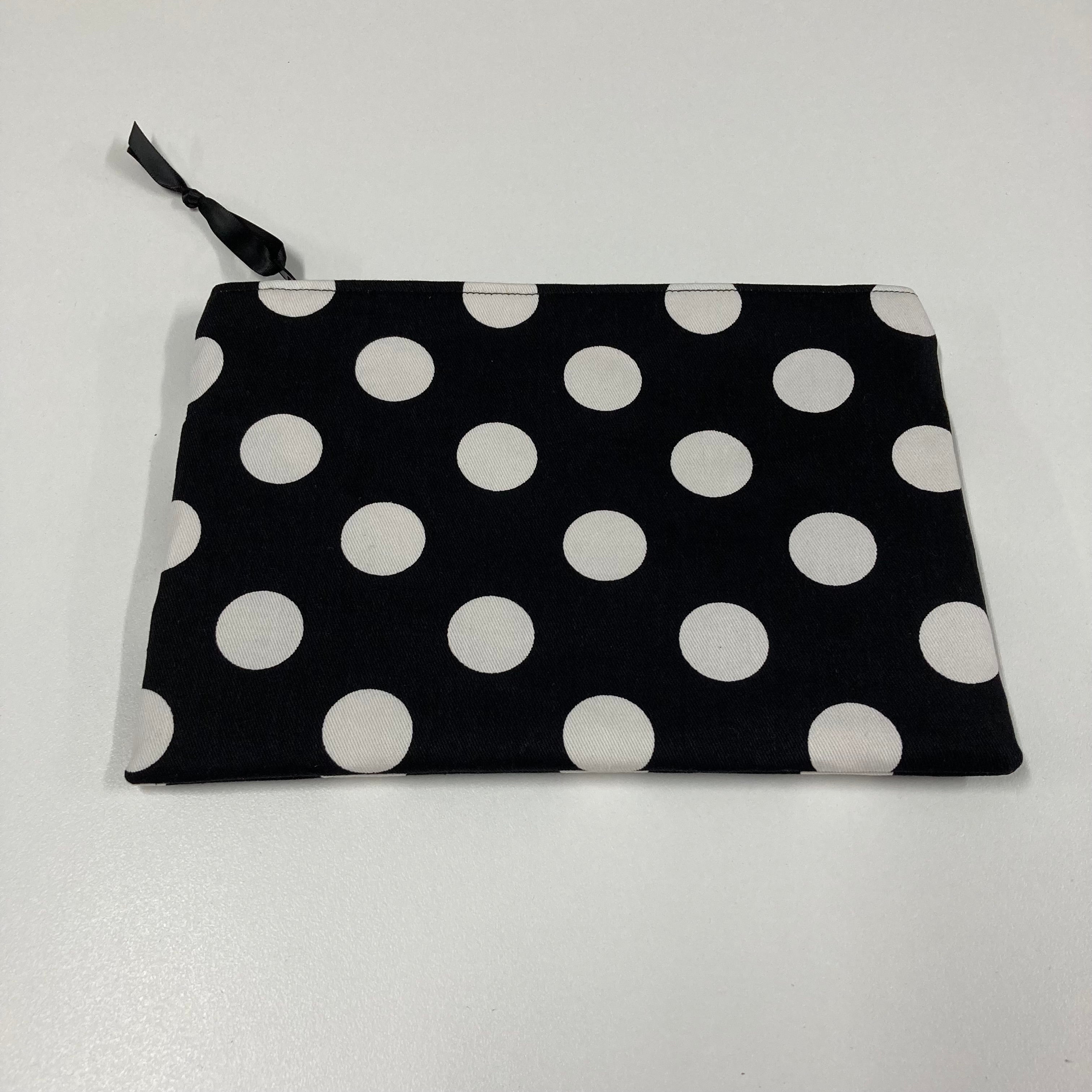 Zip Clutch - Black Spot