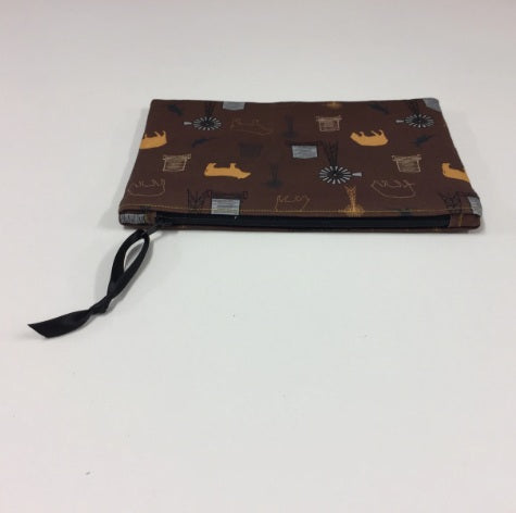 Zip Clutch - Farmers Fighting Spirit - Animals