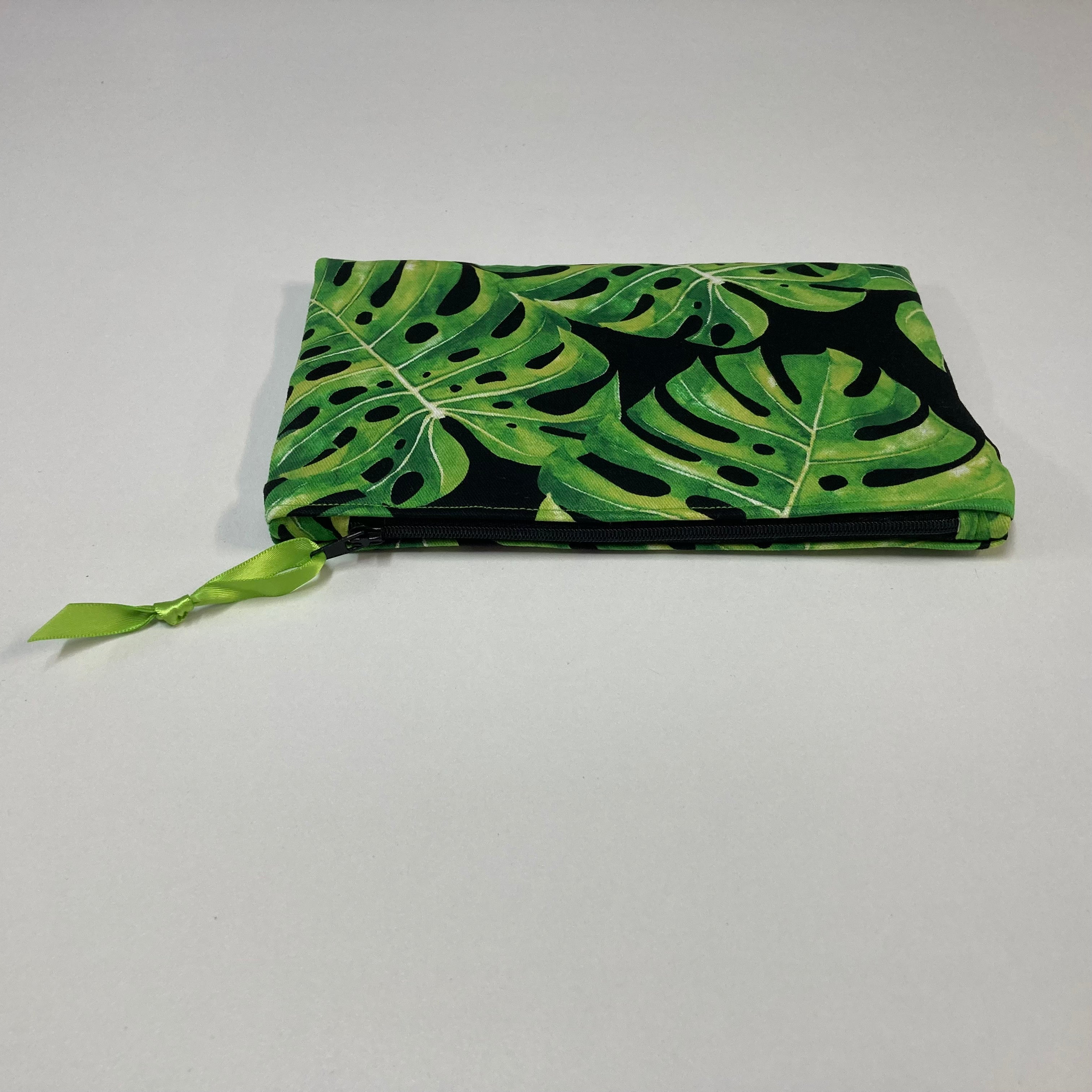Zip Clutch - Leaves on Black
