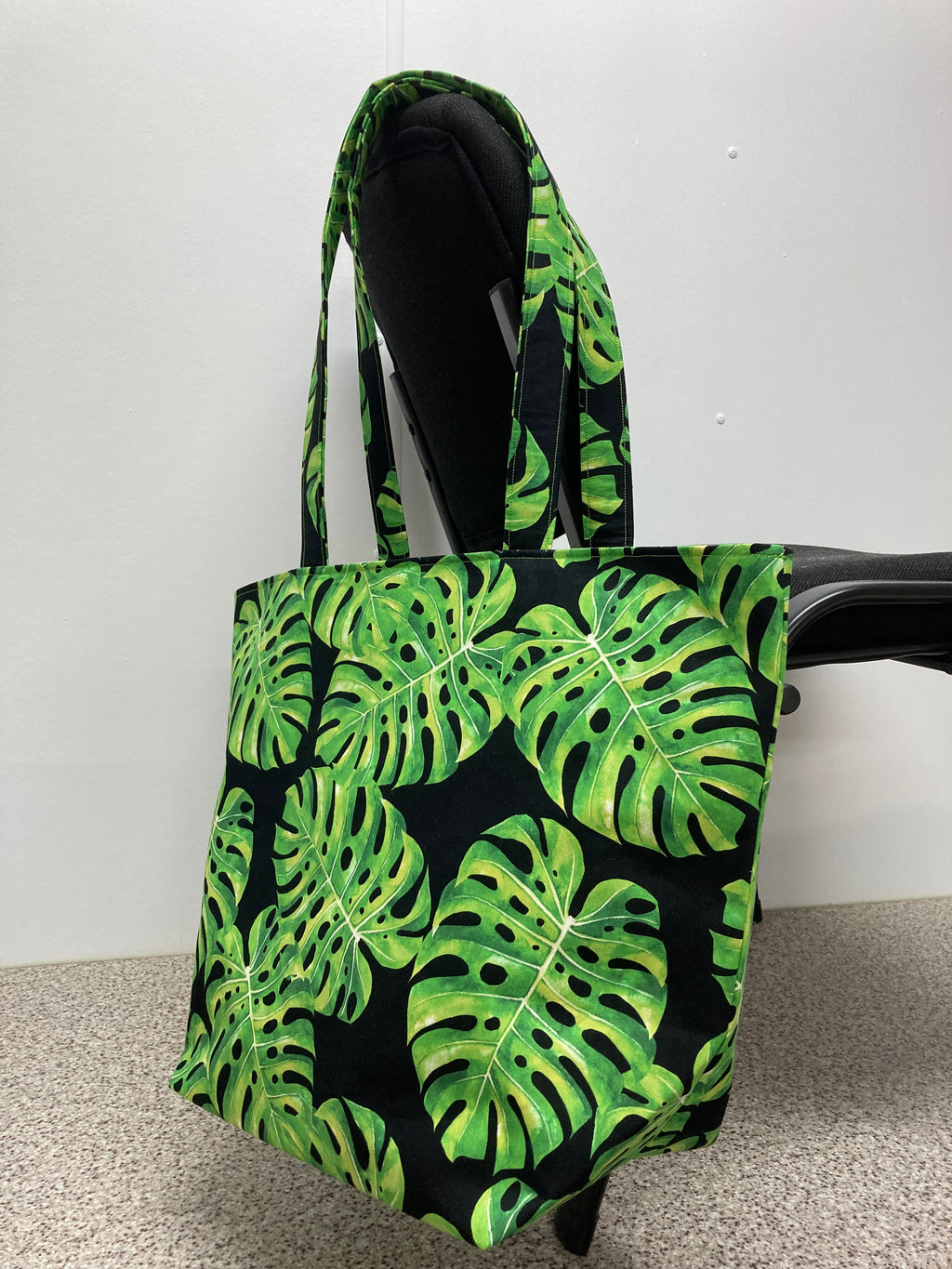 Large Tote Bag – Leaves on Black