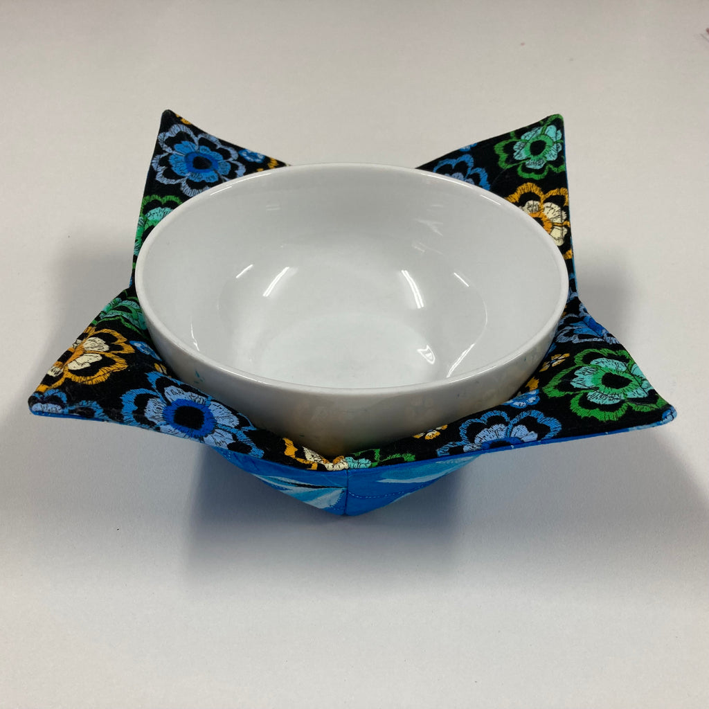 Soup Bowl Reversible Cozy – Dragonflies and Flowers