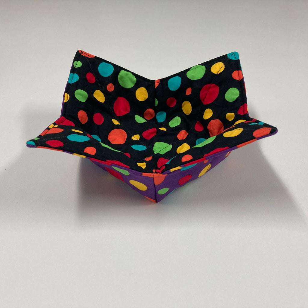 Soup Bowl Reversible Cozy – Colourful Spots on Purple and Black