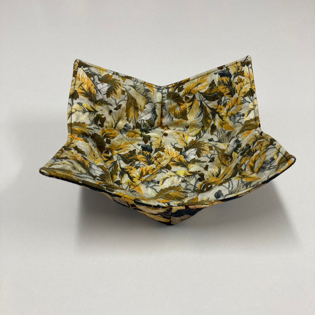 Soup Bowl Reversible Cozy – Autumn Leaves
