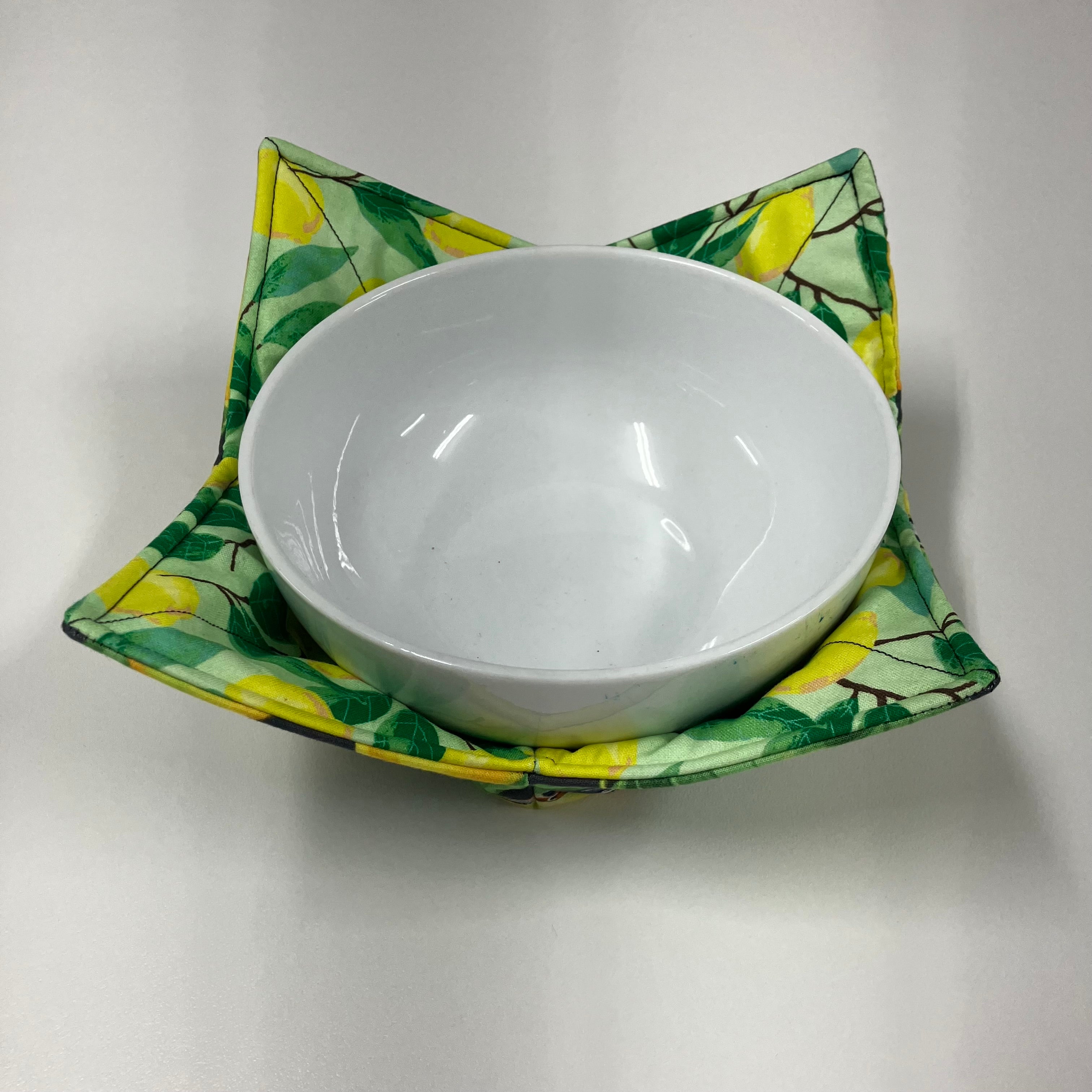 Soup Bowl Reversible Cozy – Lemons & Birds