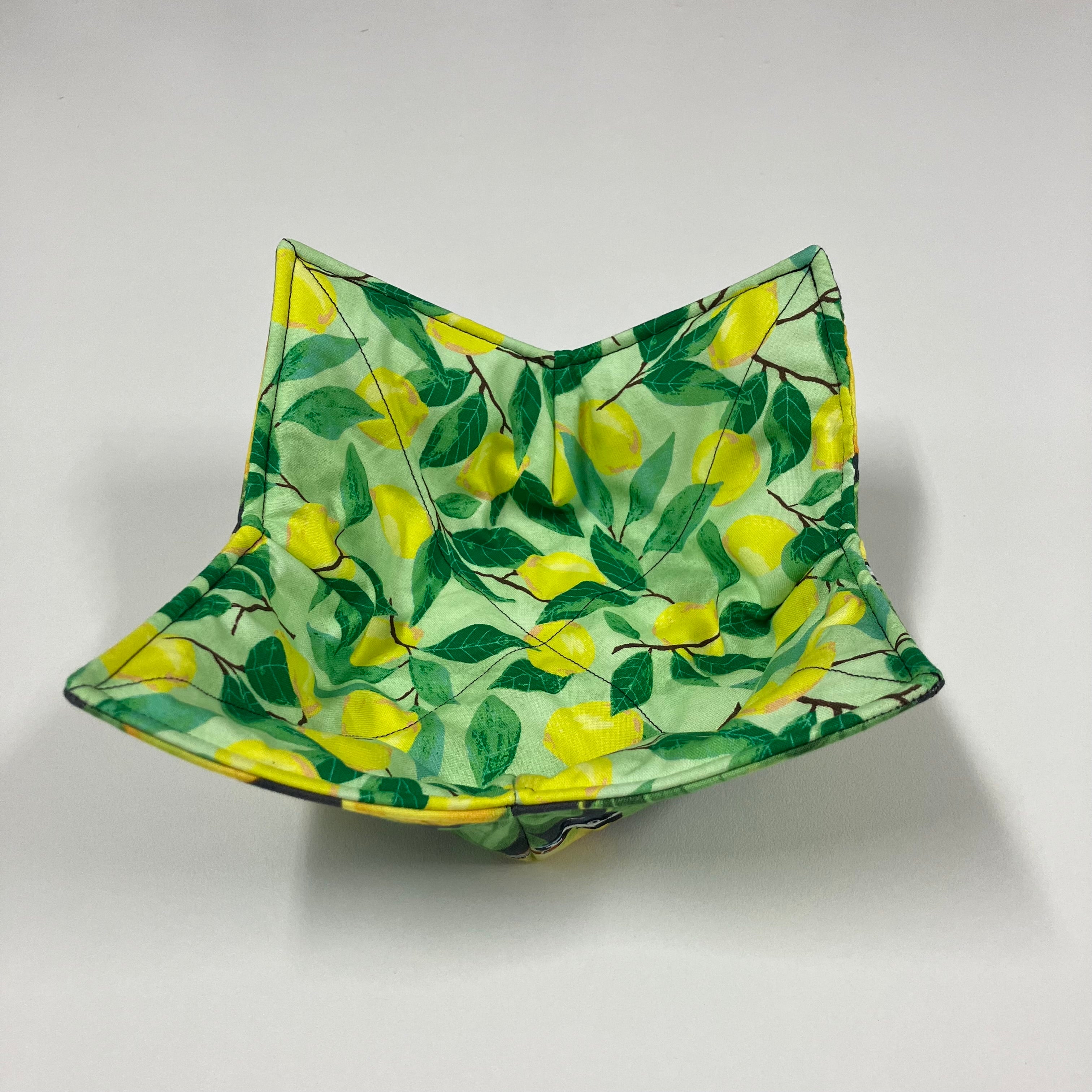 Soup Bowl Reversible Cozy – Lemons & Birds