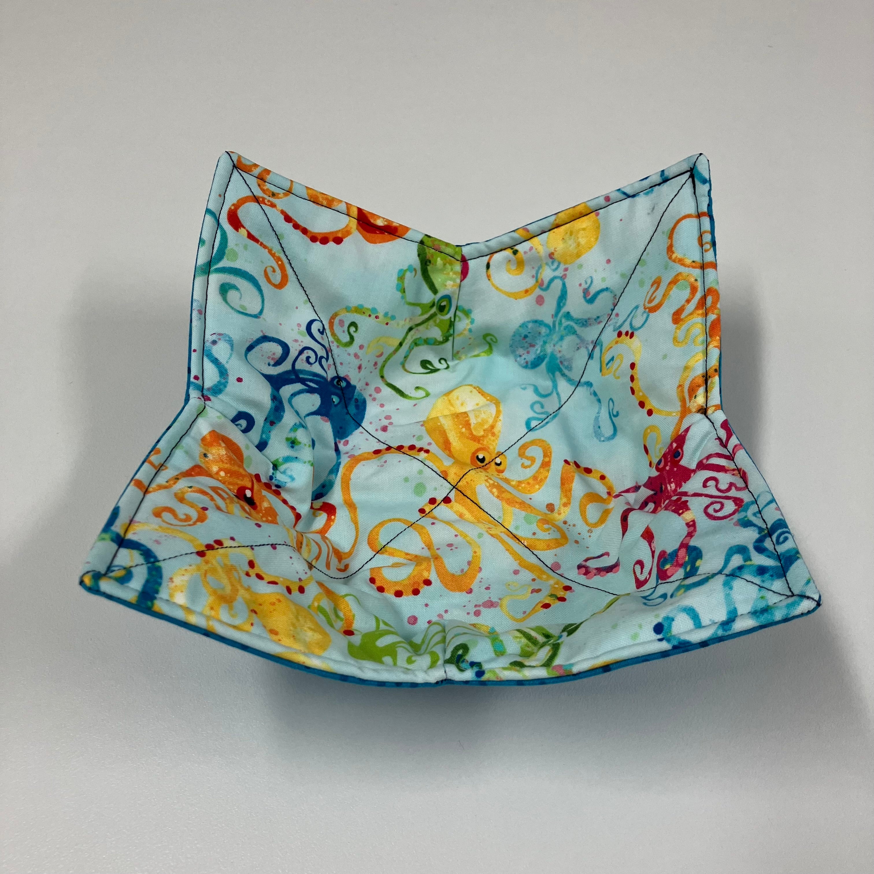 Soup Bowl Reversible Cozy – Octopus and Spots