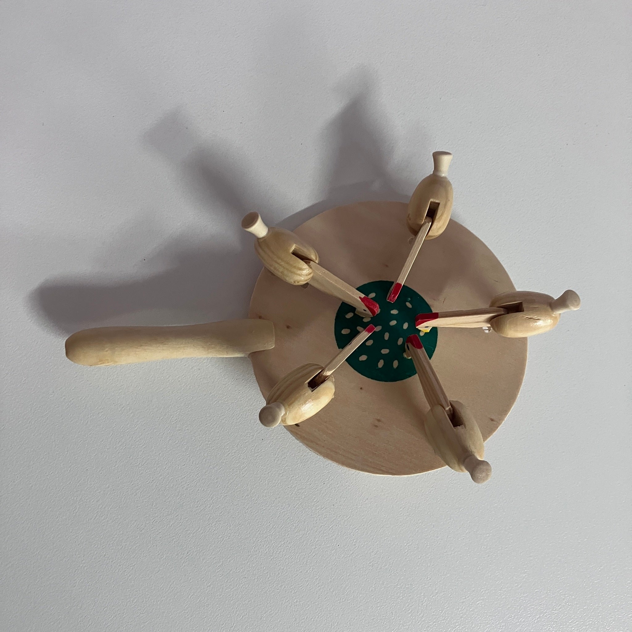 Wooden Pecking Hens Toy