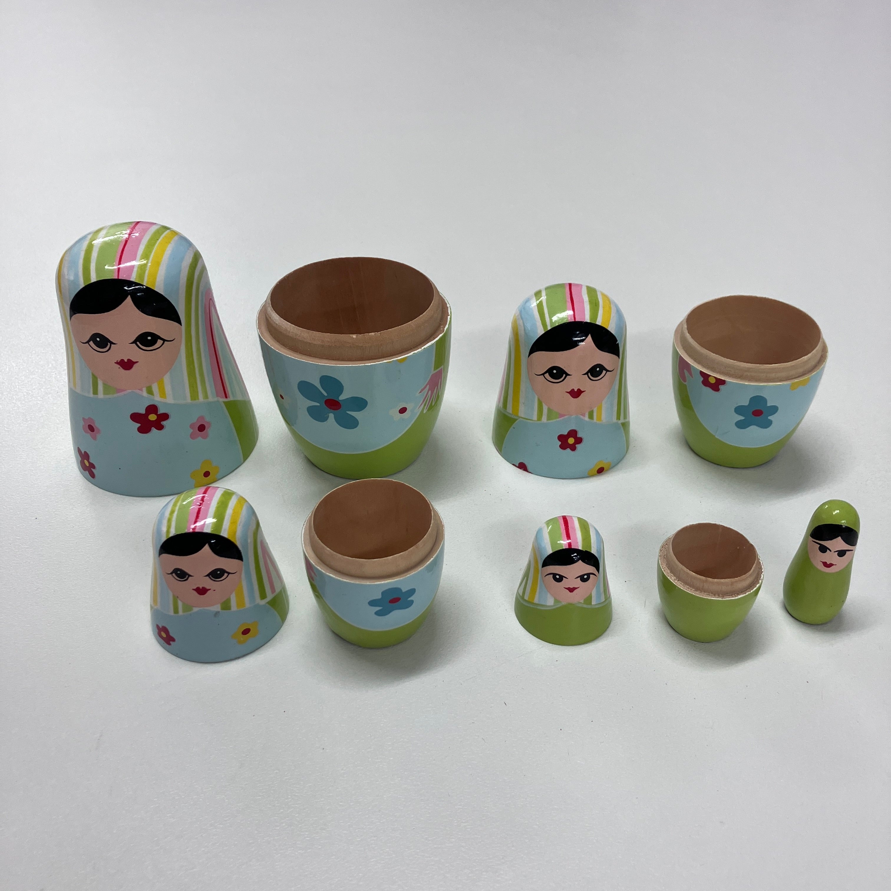 Wooden Russian Doll Set - 5 Dolls - Assorted Designs