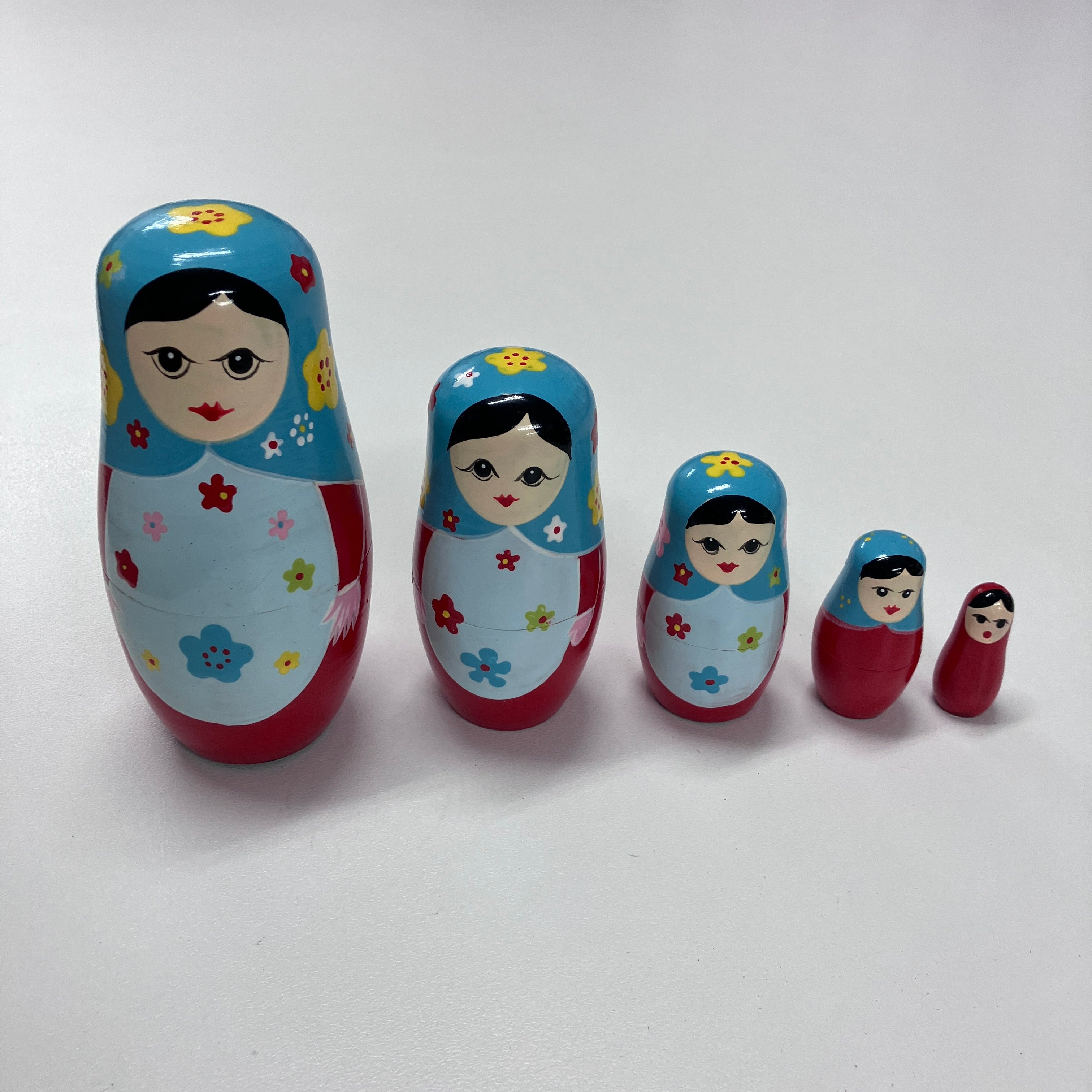 Wooden Russian Doll Set - 5 Dolls - Assorted Designs