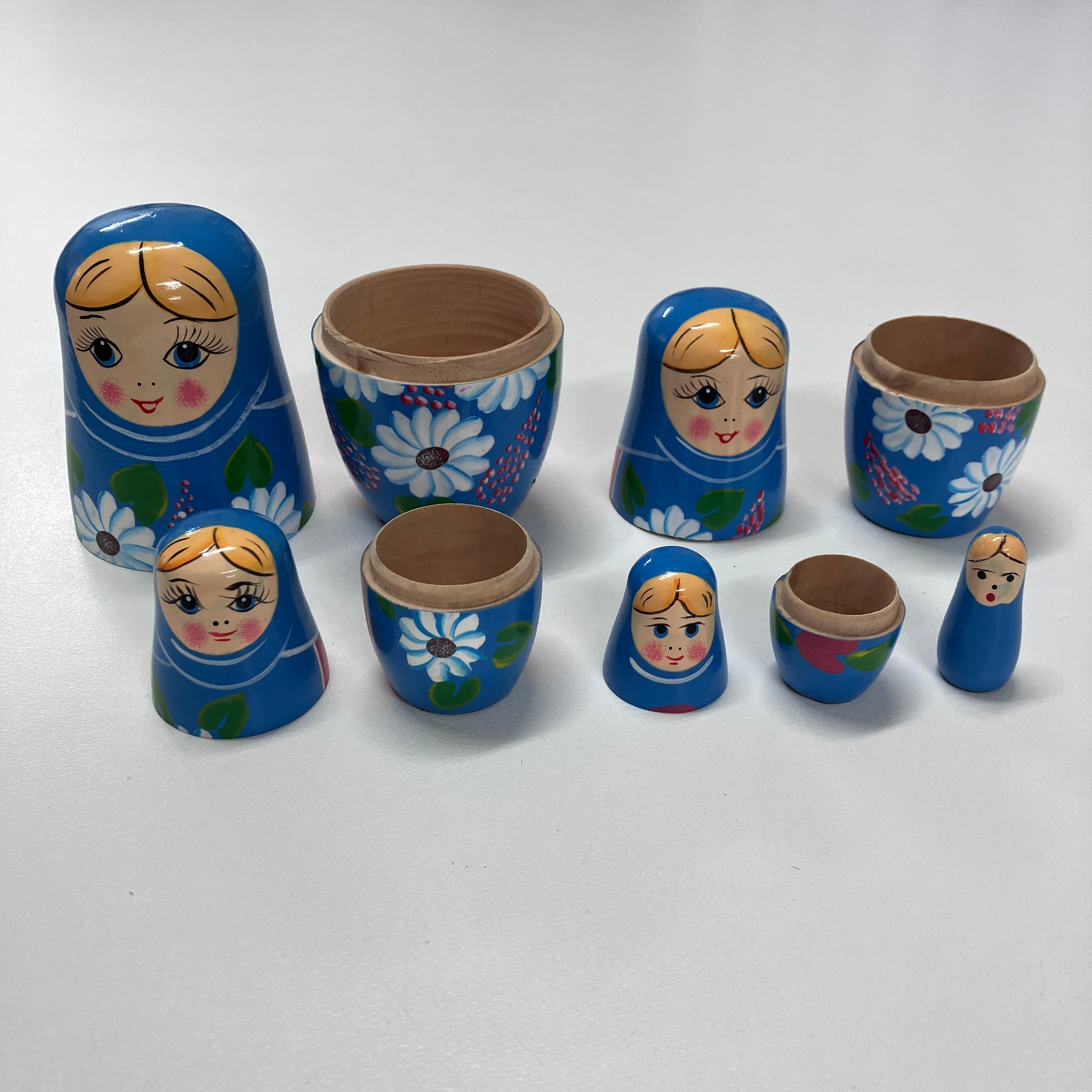 Wooden Russian Doll Set - 5 Dolls - Assorted Designs