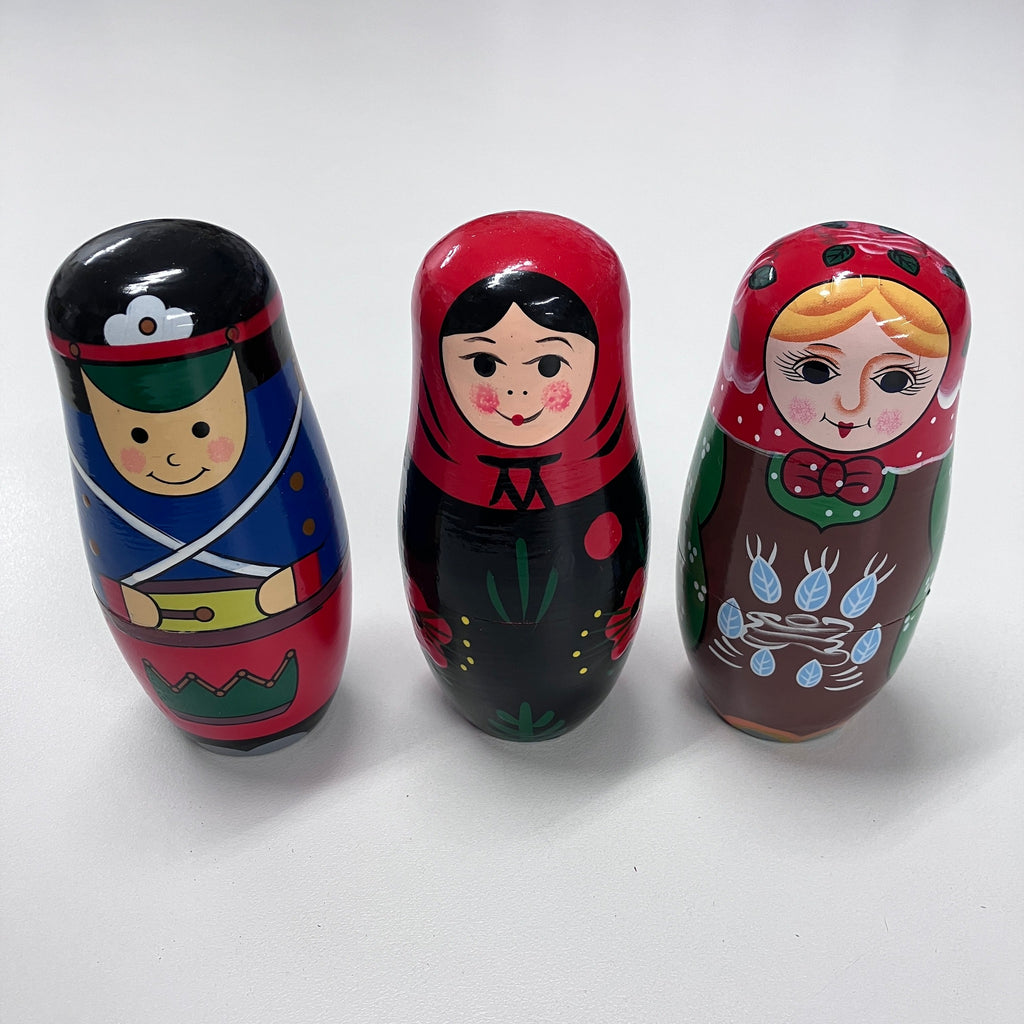 Wooden Russian Doll Set - 5 Dolls - Assorted Designs