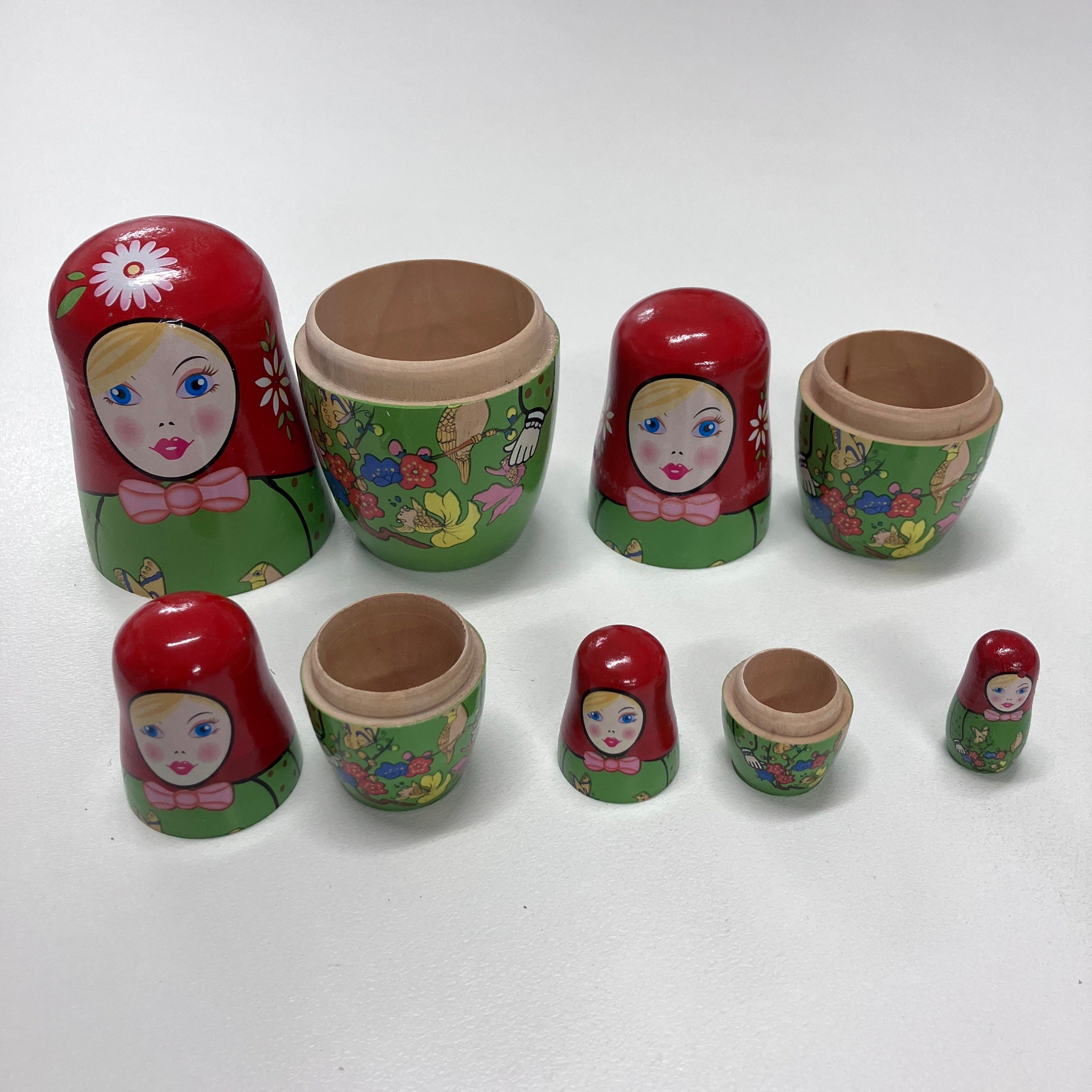 Wooden Russian Doll Set - 5 Dolls - Assorted Designs