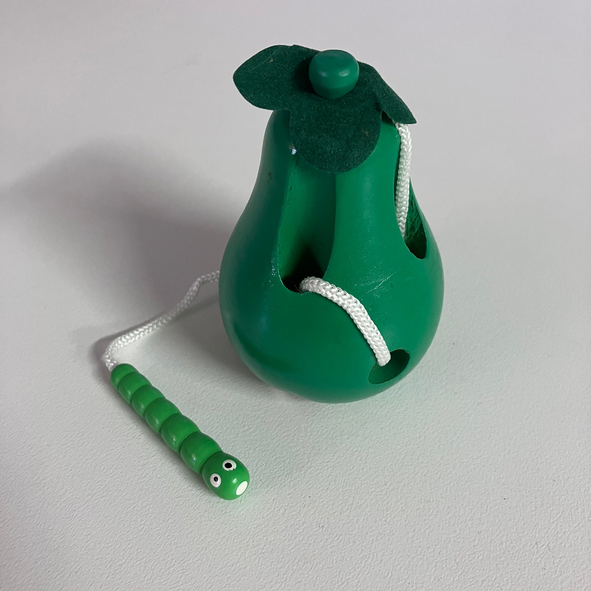 Threading Game - Pear
