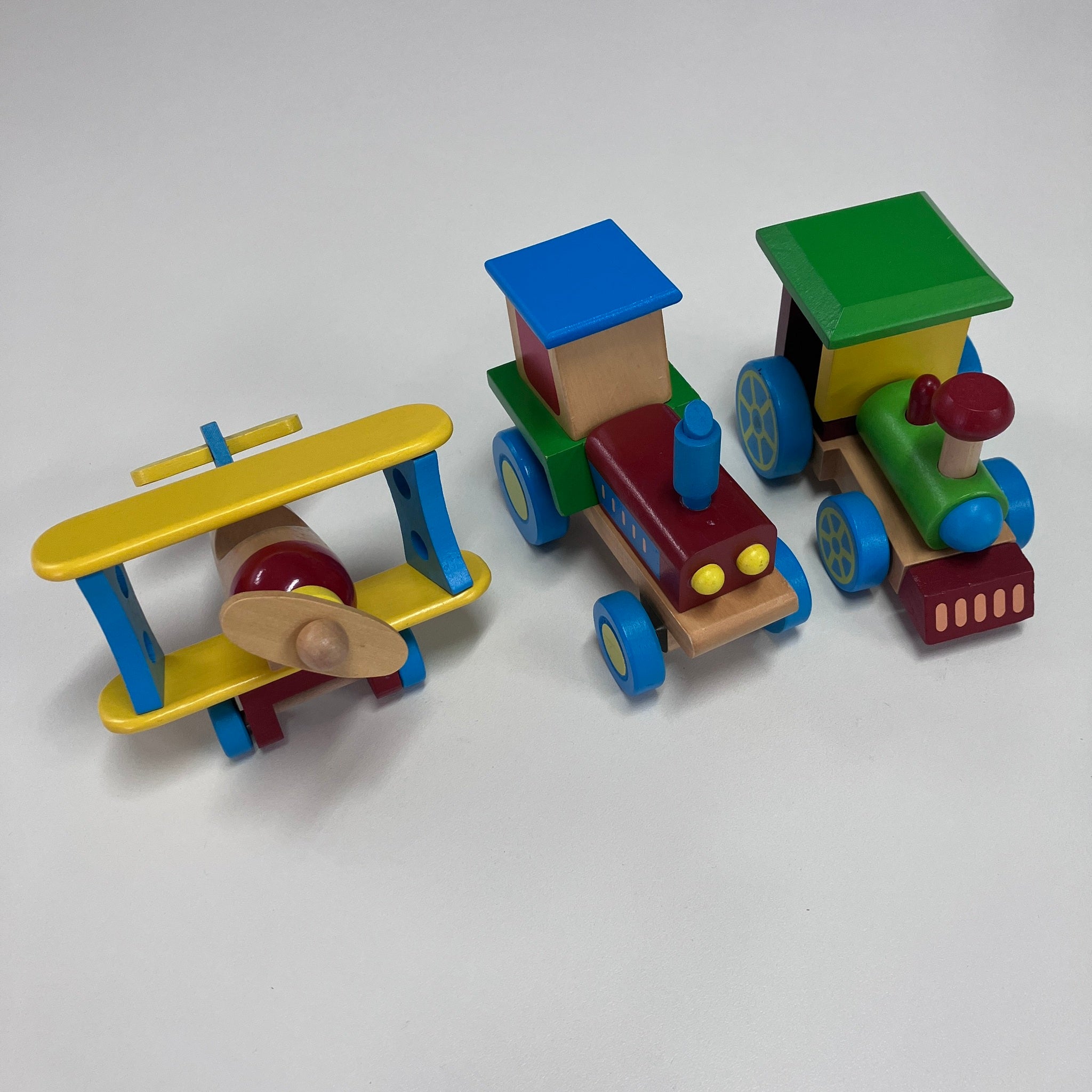 Wooden Magnetic Assembling Vehicle Set
