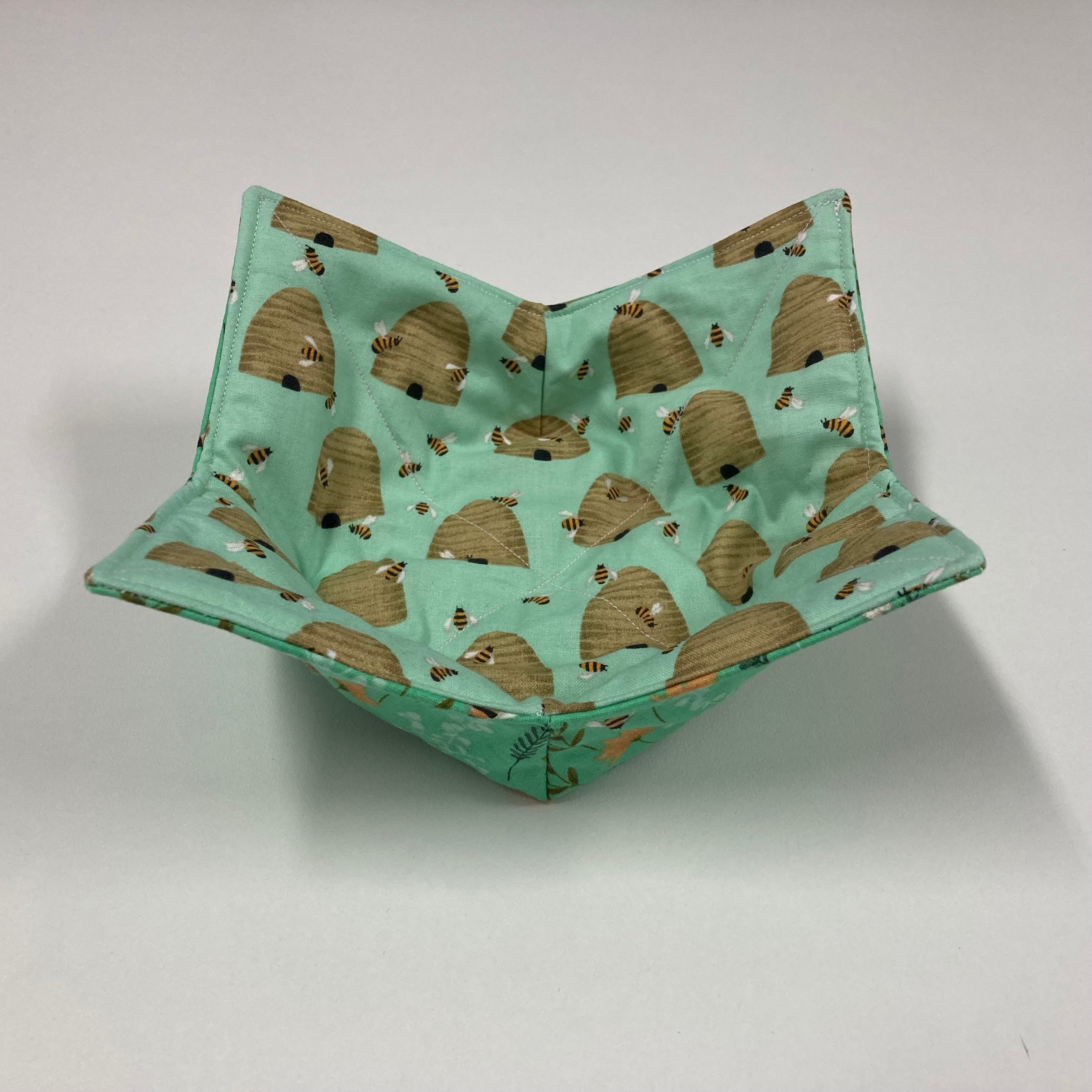 Soup Bowl Reversible Cozy – Bees