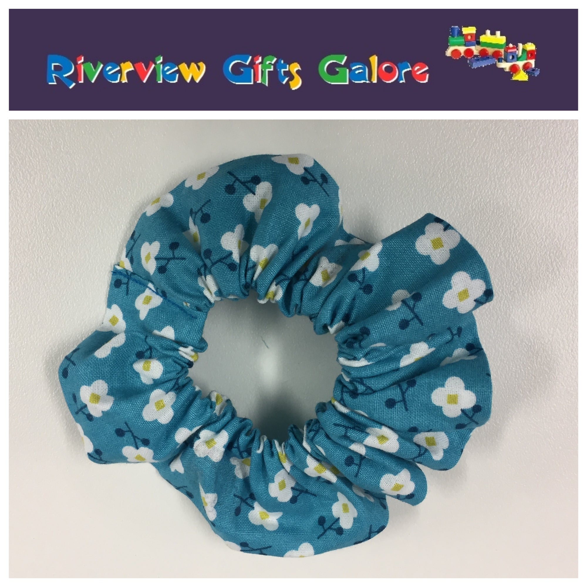 Scrunchie - Blue / White Flowers