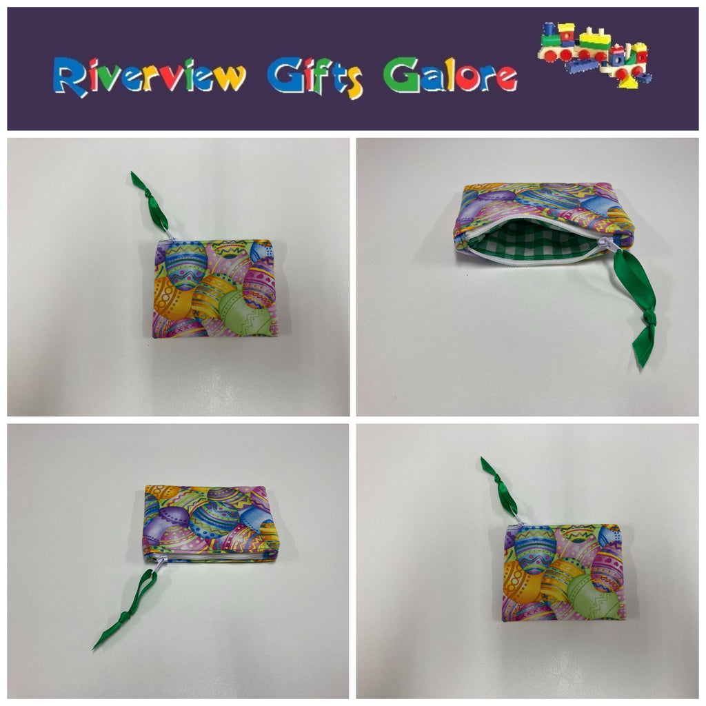 Zip Clutch / Purse / Bag / Pouch - Easter Eggs - Green Gingham
